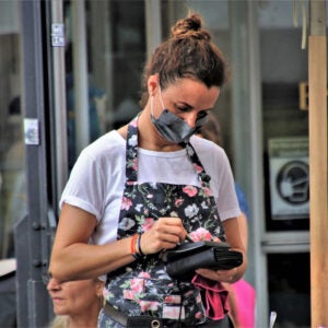 Article thumbnail: THE IMPACT OF COVID-19 ON RESTAURANT WORKERS