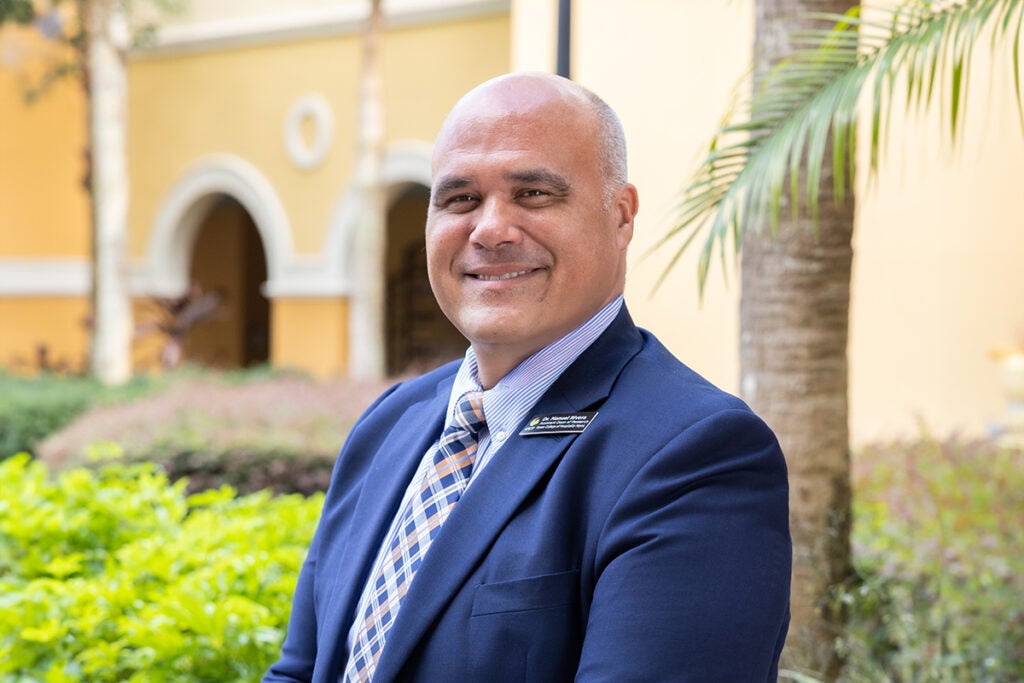 Dr. Manuel Rivera picture