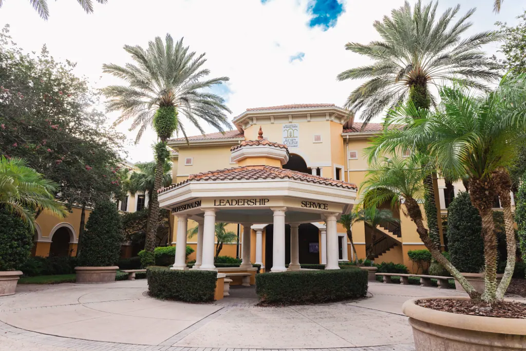 Inner Courtyard gazebo framed by palm trees